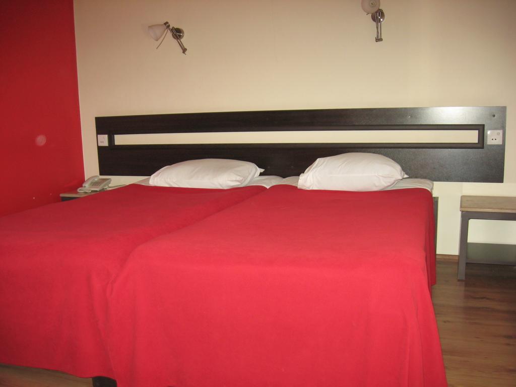 Light House Hotel Batumi Bagian luar foto