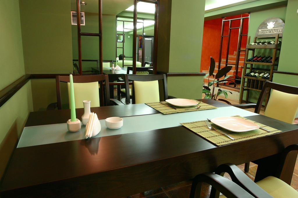 Light House Hotel Batumi Bagian luar foto