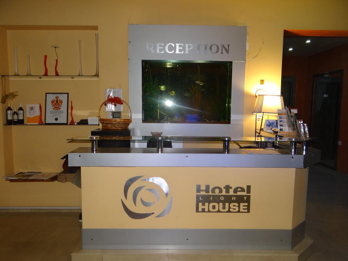 Light House Hotel Batumi Bagian luar foto