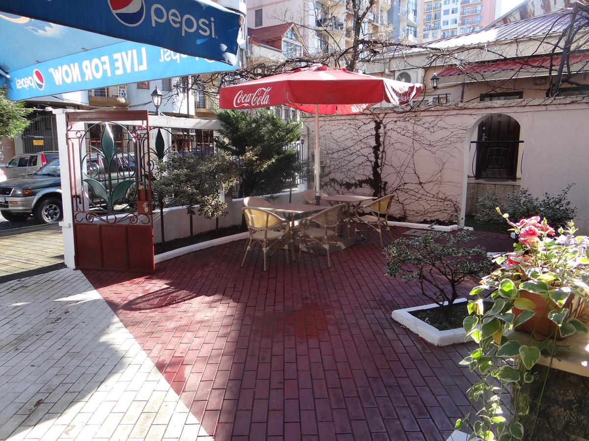 Light House Hotel Batumi Bagian luar foto